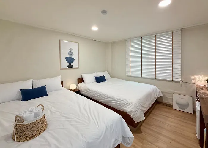 Hotel The Shim Station - 2mins To Station Busan